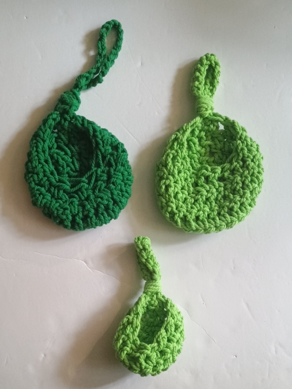 Air Plant Hangers / Mini Baskets (Set of 3), Green, Crocheted, Pre-owned